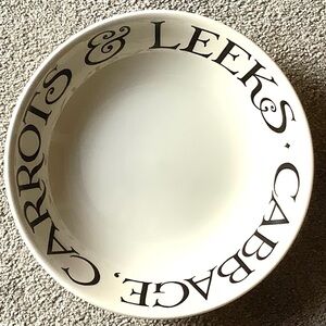 Emma Bridgewater Pottery Black Toast & Marmalade 11.5 in Vegetable Bowl